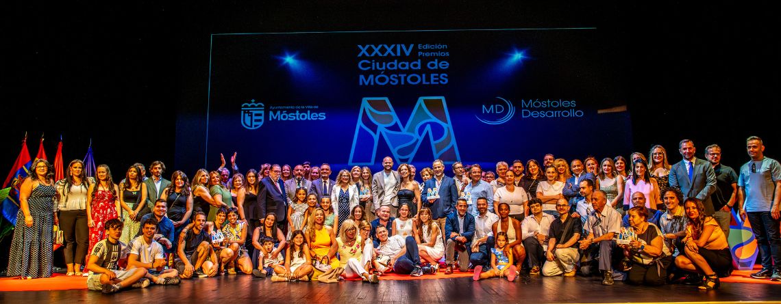 foto familia candidatos XXXIV edición Premios Ciudad de Móstoles.